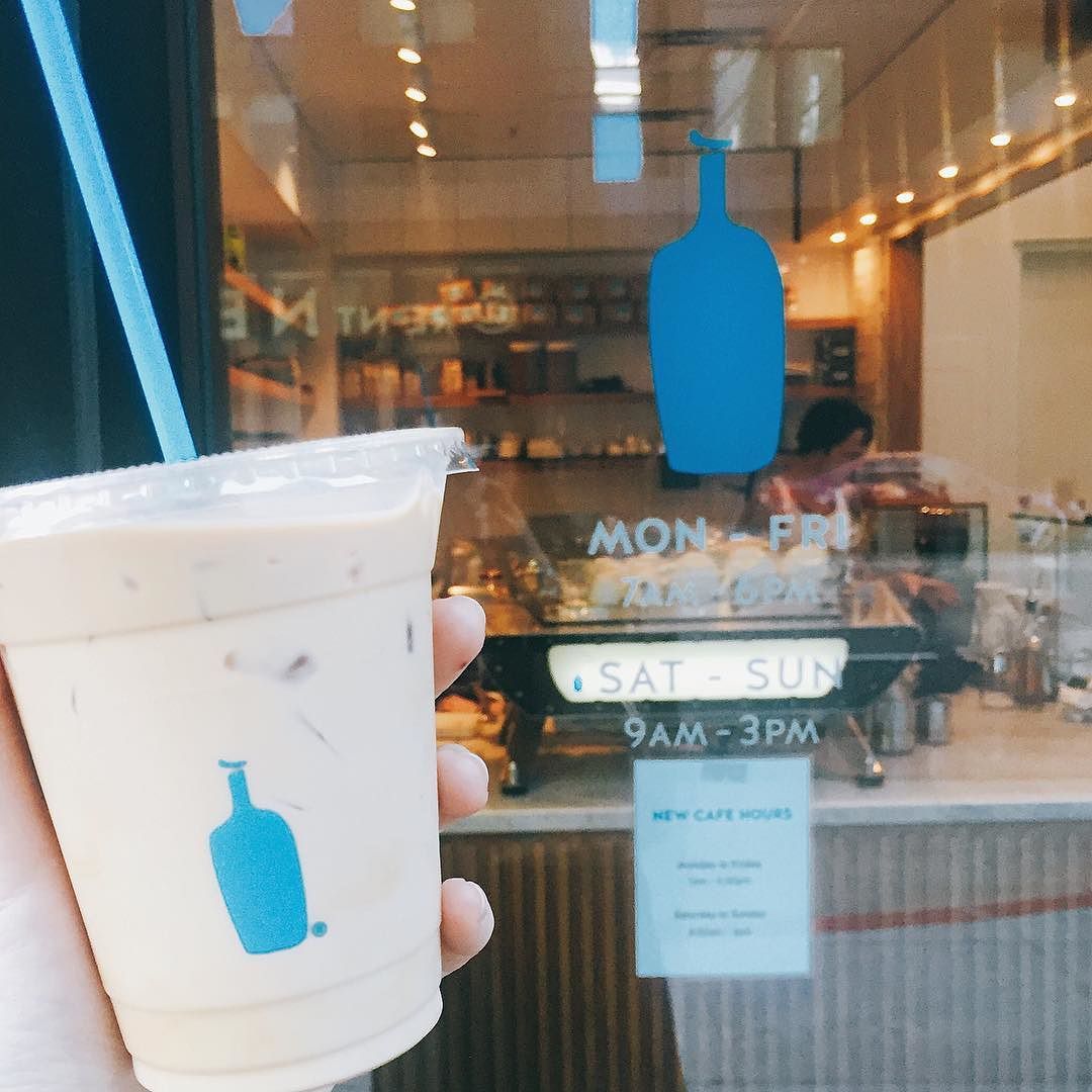 서혜우 On Instagram: “동기들 인스타에서만 보던 곳 드디어 나도 왔다 ☕ #Bluebottle  #Bluebottlecoffee” | Coffee Bag, Coffee, Bags