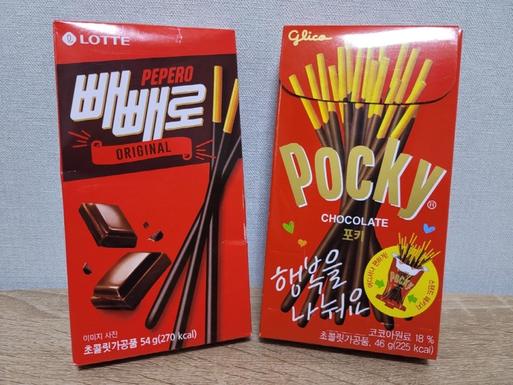 Taste Testing Popular Korean And Japanese Snacks That Look Similar: Pocky  Vs. Pepero | Soranews24 -Japan News-
