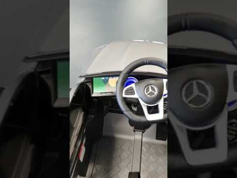 Mercedes GLC 1 persoons mat grijs